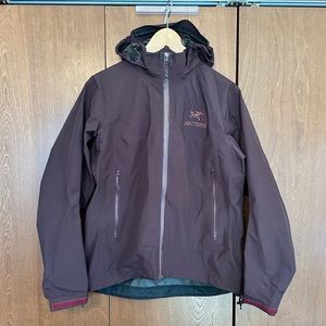 Arc’teryx Women’s Rain Jacket - Size M